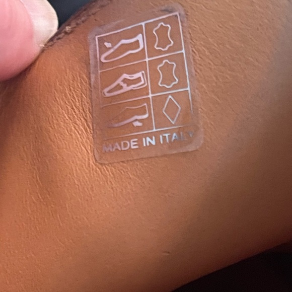 Gucci boots. Black leather, size 8.5 UK-9-9.5 US. Think I’ve worn them 4 times. - Picture 10 of 15